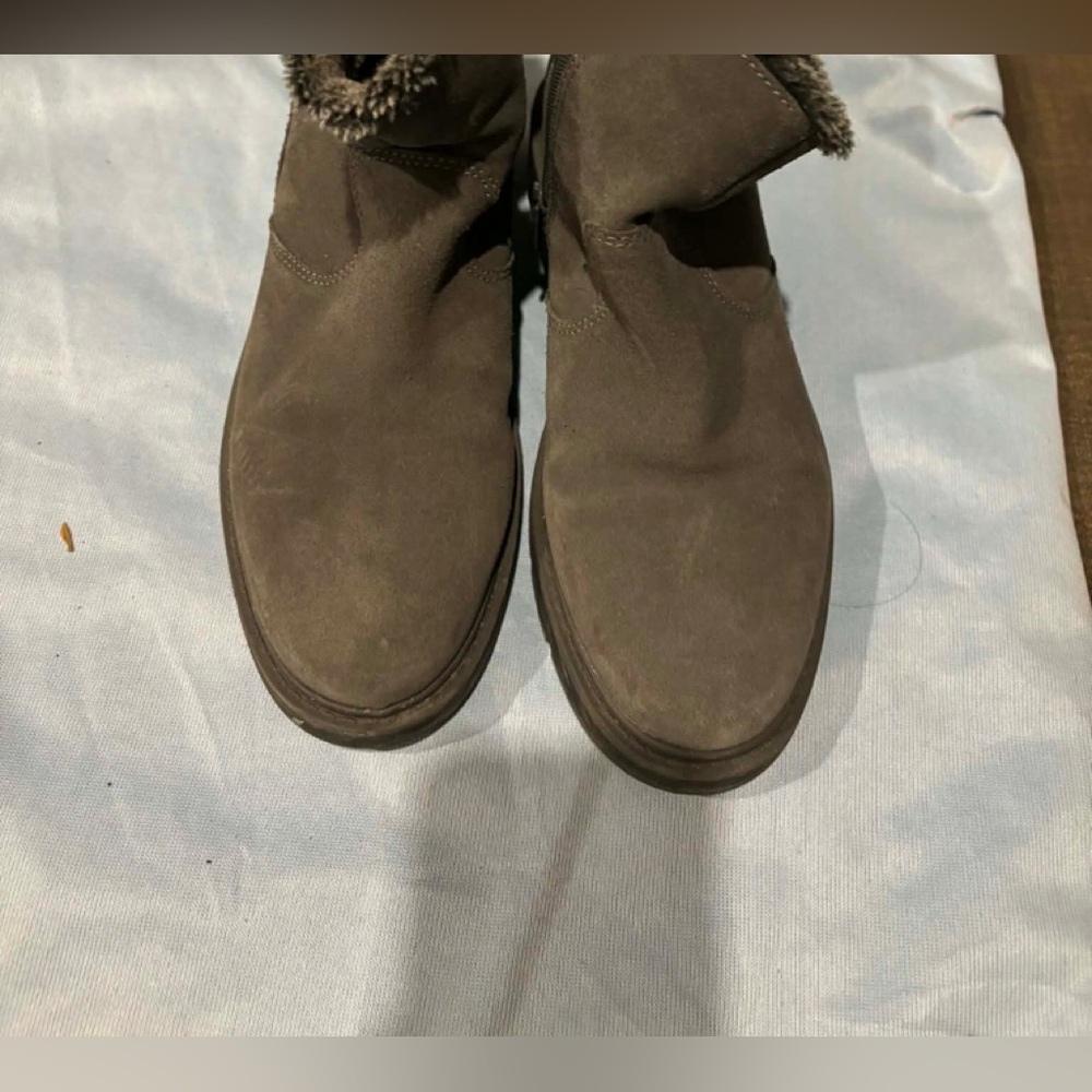 Female boots